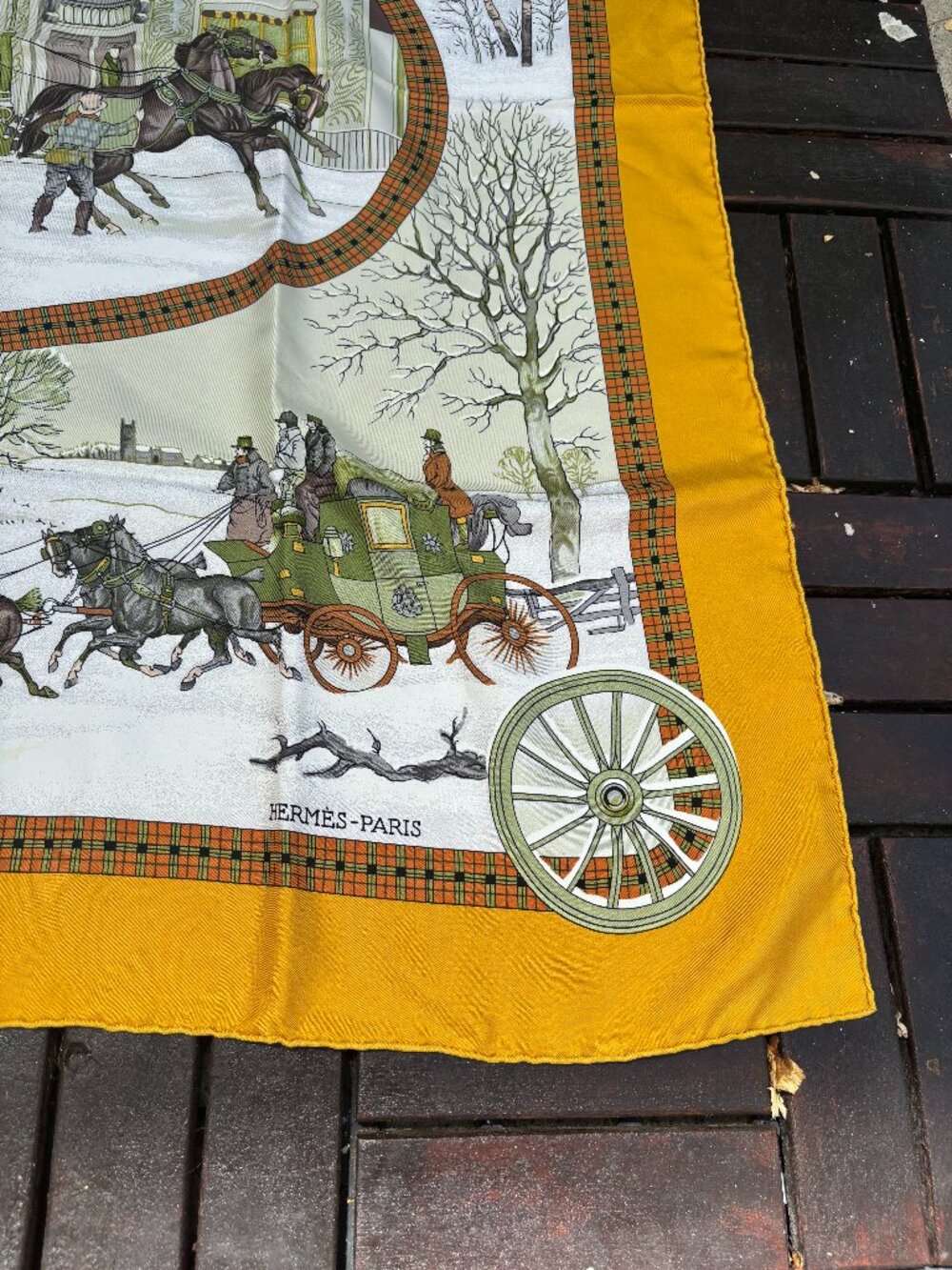 Hermes scarf Carre 90 Yellows Silk100% Authentic Ledoux - Picture 2 of 5